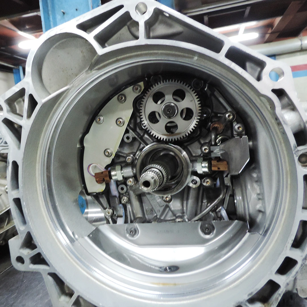 Automatic Gear Cap Gearbox Repair in Abu Dhabi | Al Horani Automotive Solutions